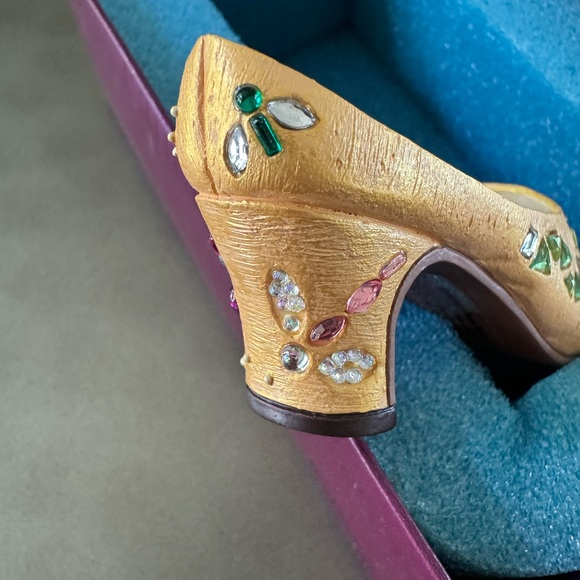 Just The Right Shoe By Raine, Item 25232, Summer Buzz,Yellow, Original Box & COA - Picture 8 of 11